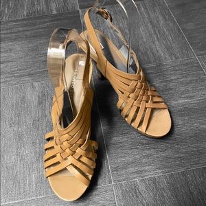LIKE NEW ~ Franco Sarto Leather Heels
